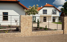 Toberonochy outbuilding construction leads
